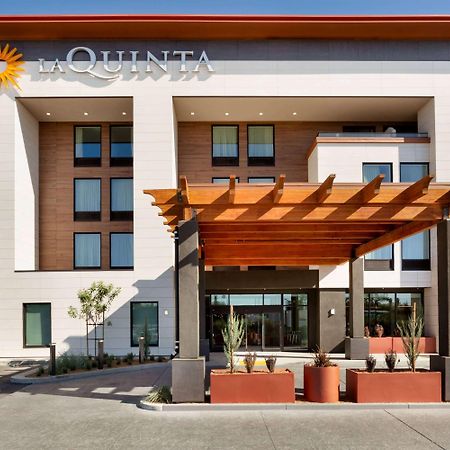 La Quinta Inn & Suites By Wyndham Santa Rosa Sonoma Exterior photo